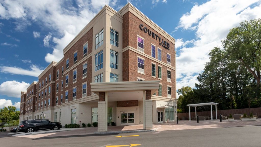 Courtyard by Marriott Hotel